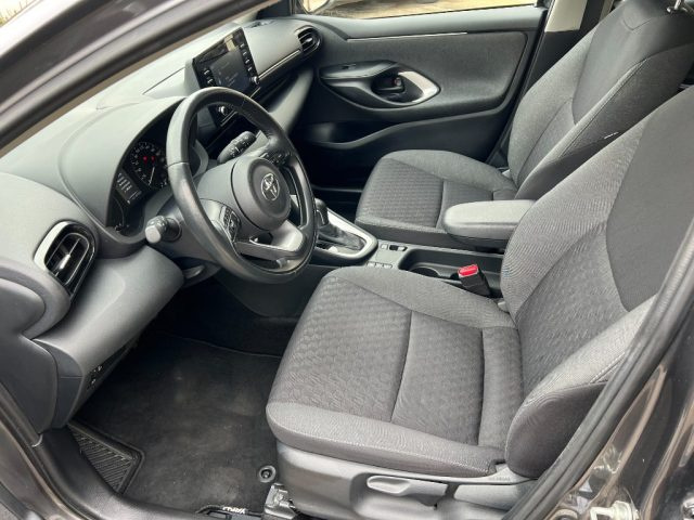 TOYOTA Yaris usata 9
