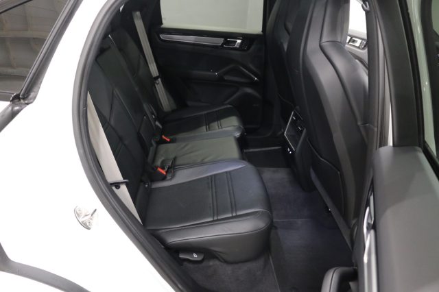 PORSCHE Cayenne usata, con Fendinebbia