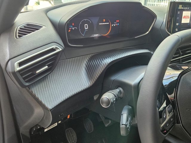 PEUGEOT 2008 usata, con Boardcomputer