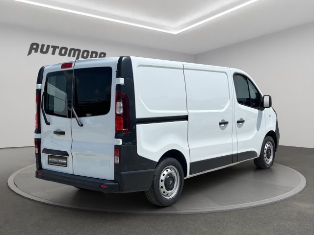 OPEL Vivaro usata, con Autoradio