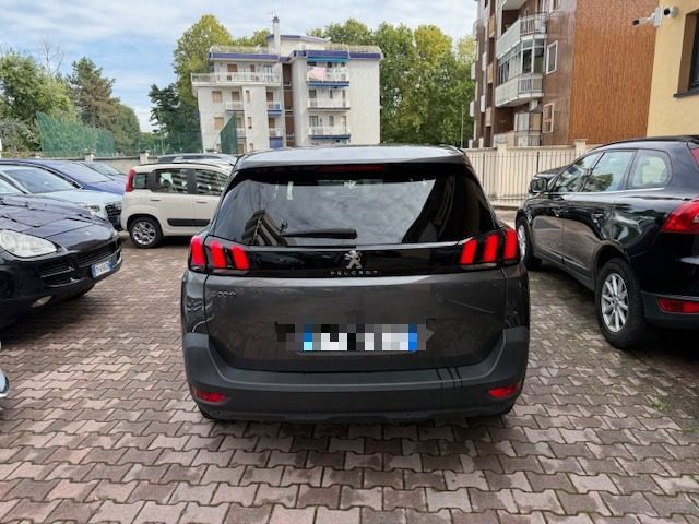 PEUGEOT 5008 usata, con Alzacristalli elettrici