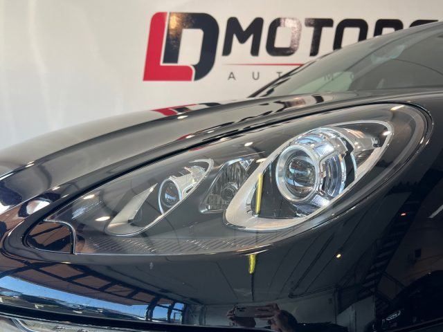 PORSCHE Macan usata, con Fendinebbia