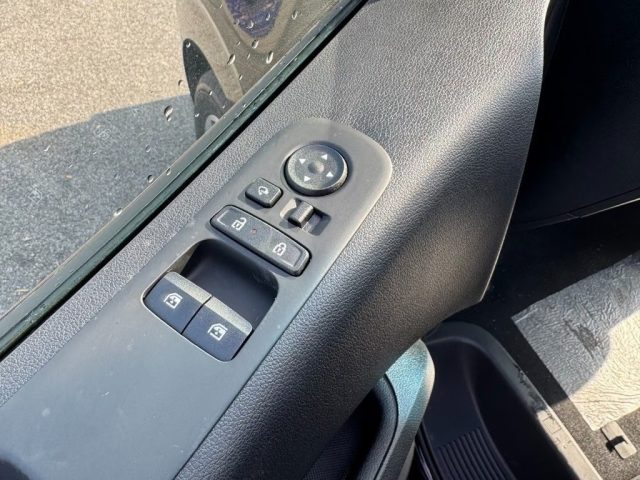 HYUNDAI Staria usata, con Alzacristalli elettrici