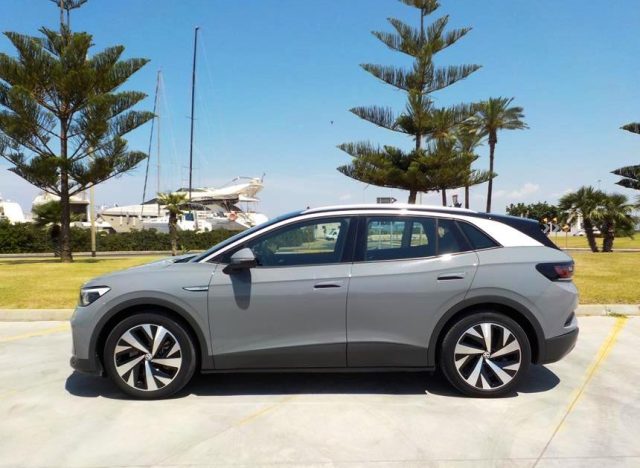 VOLKSWAGEN ID.4 usata, con Alzacristalli elettrici