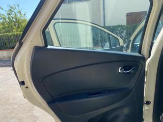 RENAULT Captur usata 14