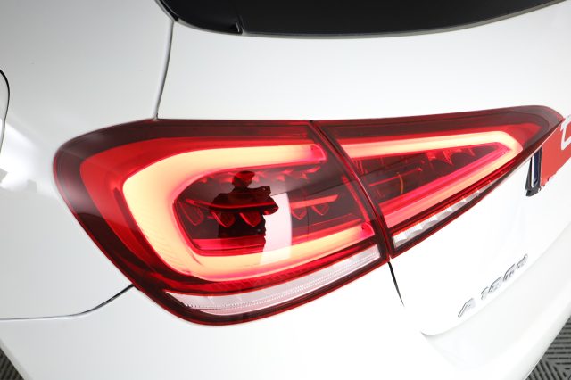 MERCEDES-BENZ A 180 usata 9