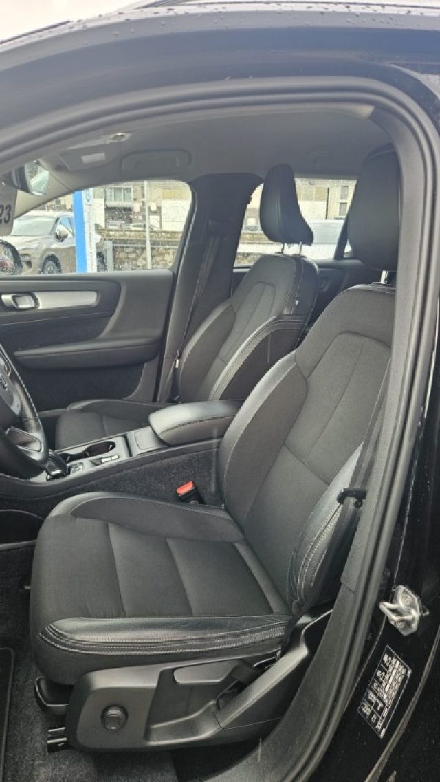 VOLVO XC40 usata, con Sedile posteriore sdoppiato