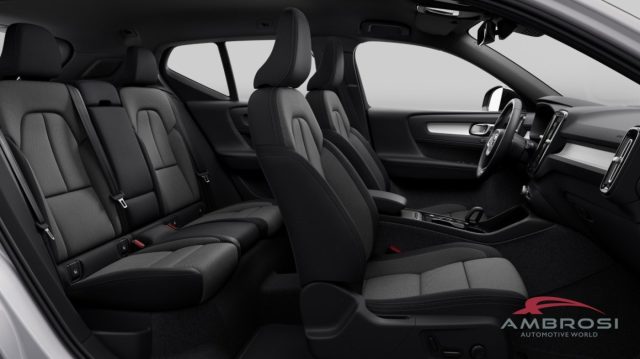 VOLVO XC40 usata 7