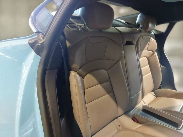 PORSCHE Taycan usata, con Specchietti laterali elettrici