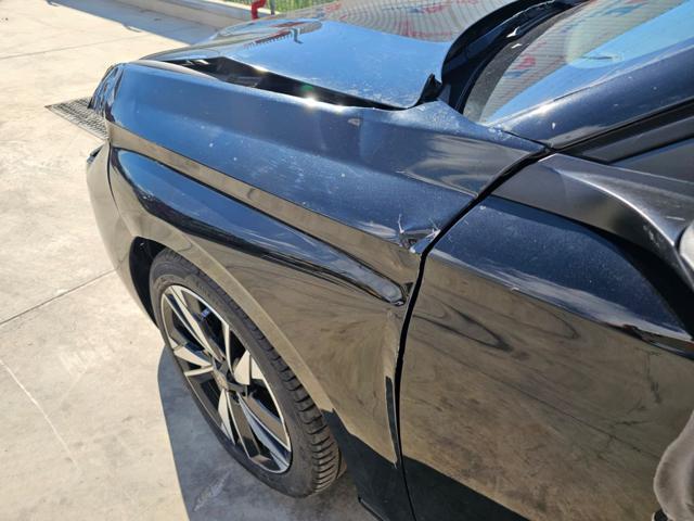 PEUGEOT 308 usata, con Sedile posteriore sdoppiato