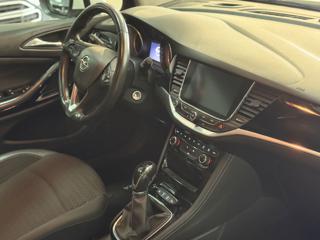 OPEL Astra usata, con Park Distance Control