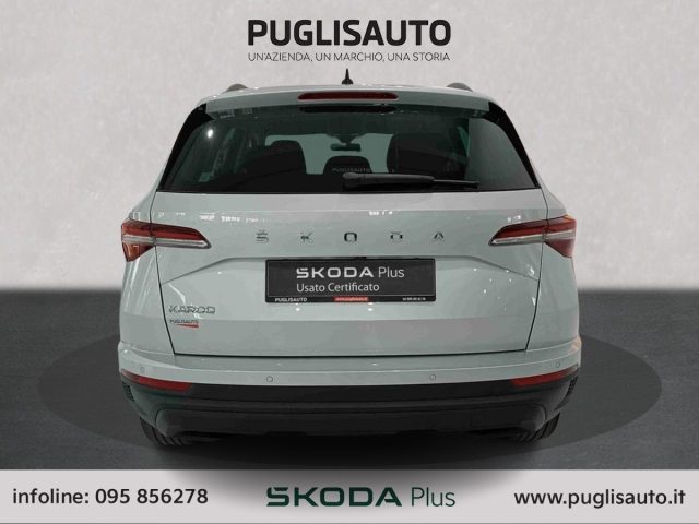 SKODA Karoq usata, con Bracciolo