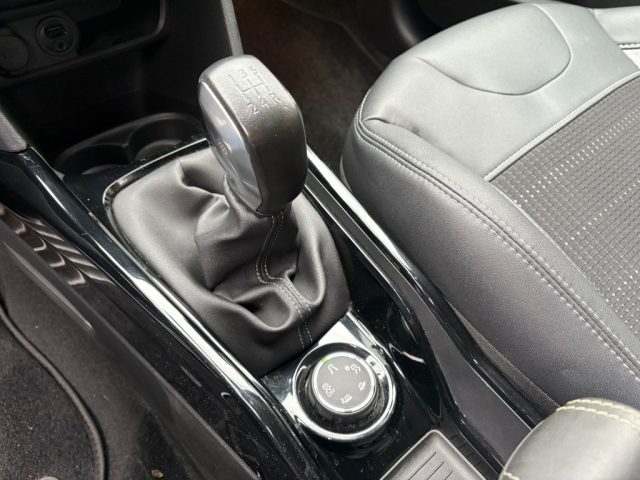 PEUGEOT 2008 usata, con Controllo trazione