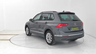 VOLKSWAGEN Tiguan usata, con Airbag laterali