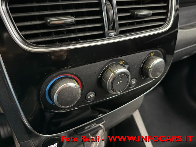 RENAULT Clio usata, con USB