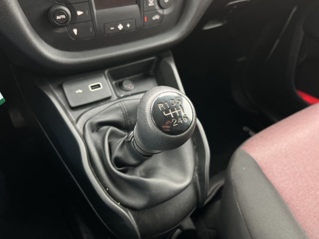FIAT Doblo usata, con Specchietti laterali elettrici