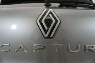 RENAULT Captur usata, con Touch screen