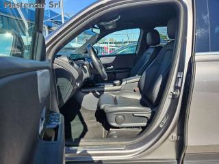 MERCEDES-BENZ GLB 200 usata 9