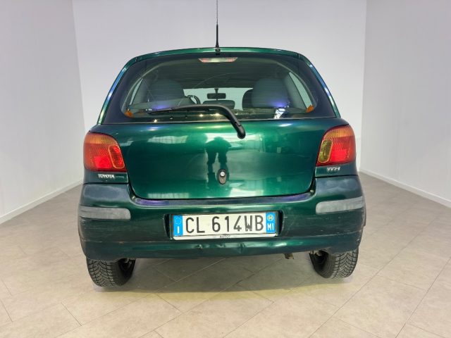 TOYOTA Yaris usata 10