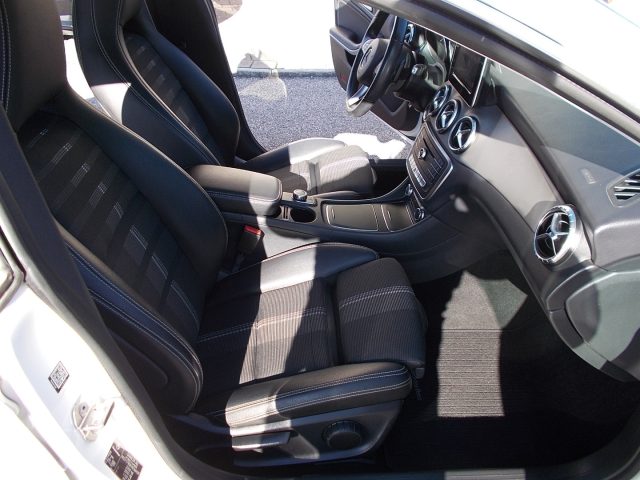 MERCEDES-BENZ CLA 200 usata, con Controllo trazione