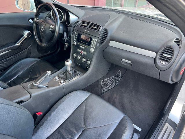 MERCEDES-BENZ SLK 200 usata, con Autoradio