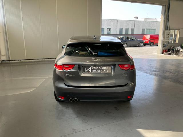 JAGUAR F-Pace usata, con Autoradio