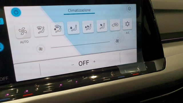 VOLKSWAGEN Golf Variant usata, con Controllo trazione