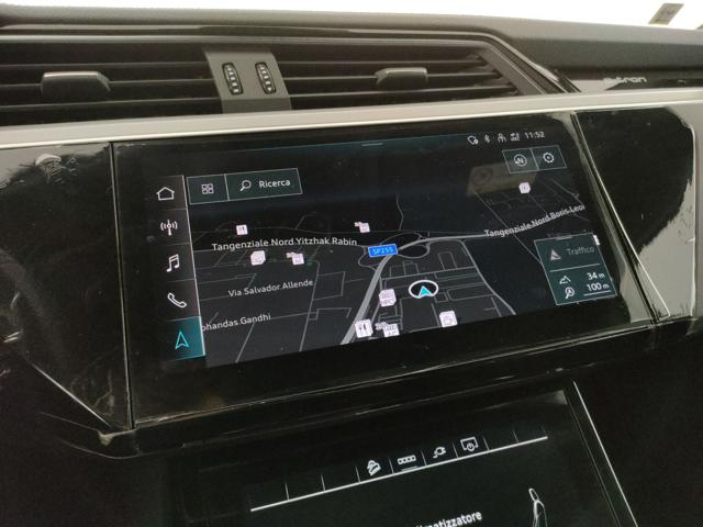 AUDI e-tron usata, con Luci diurne LED
