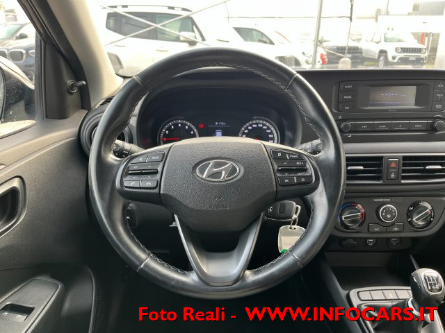 HYUNDAI i10 usata, con USB