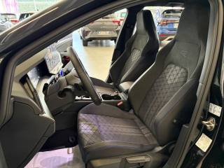 VOLKSWAGEN Golf usata, con Leve al volante