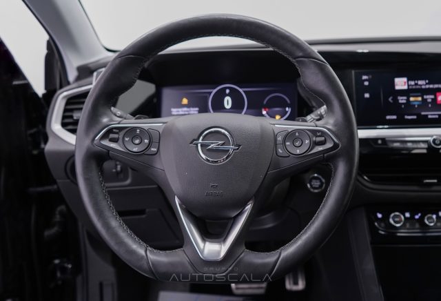 OPEL Grandland usata, con Luci diurne LED
