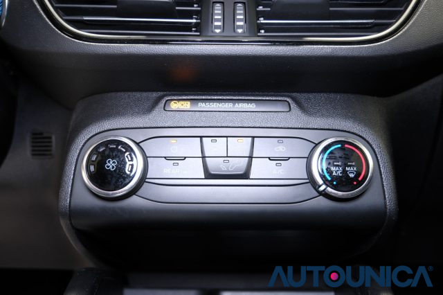 FORD Focus usata, con Bluetooth