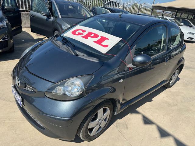 TOYOTA Aygo usata, con Airbag