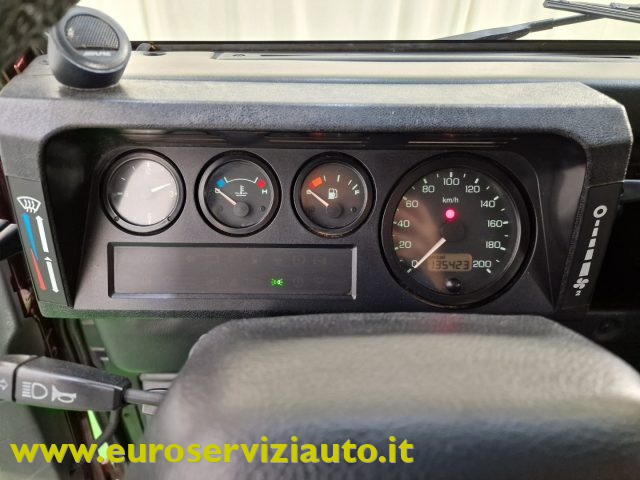 LAND ROVER Defender usata, con Isofix