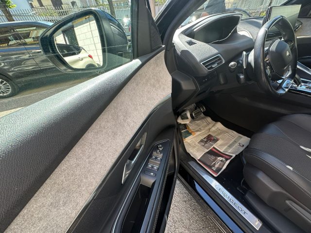 PEUGEOT 3008 usata 21