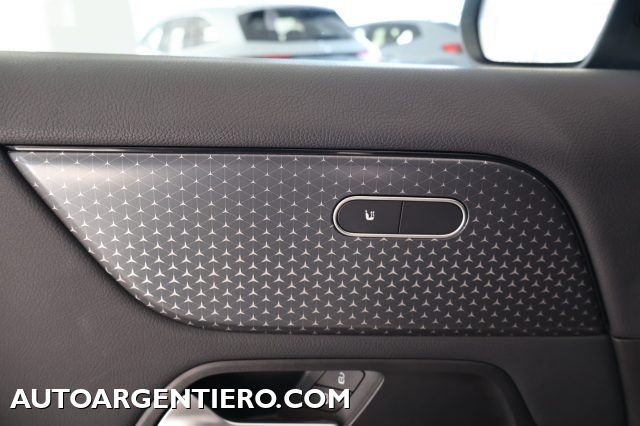 MERCEDES-BENZ GLA 180 usata, con Boardcomputer