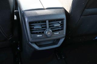 PEUGEOT 3008 usata, con Sedile posteriore sdoppiato
