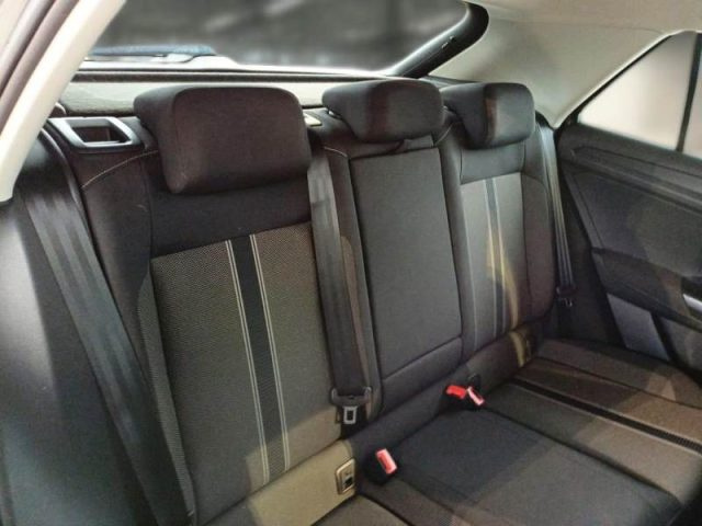 VOLKSWAGEN T-Roc usata, con Climatizzatore