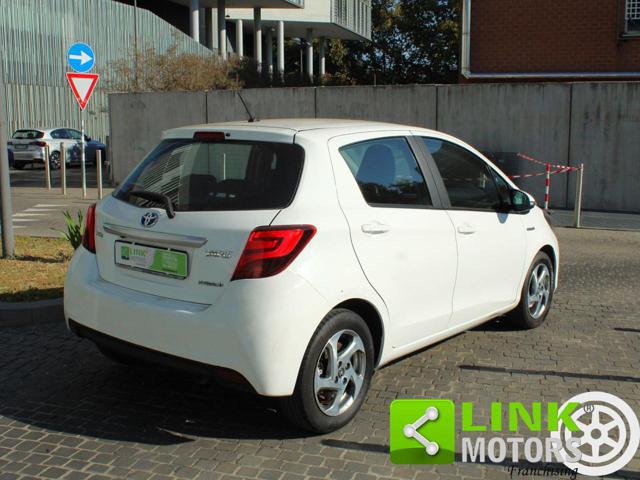 TOYOTA Yaris usata, con Airbag laterali