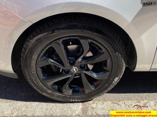OPEL Corsa usata, con Volante in pelle