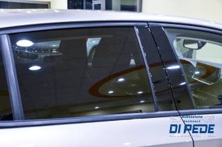 PEUGEOT 208 usata, con Volante in pelle