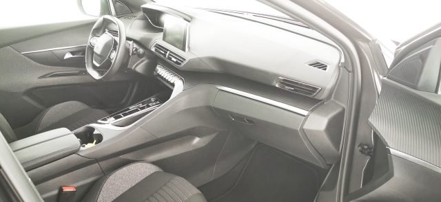 PEUGEOT 5008 usata 51