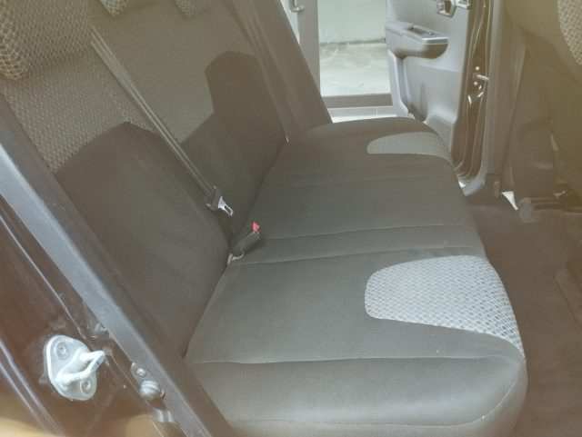 MAHINDRA KUV100 usata, con Servosterzo