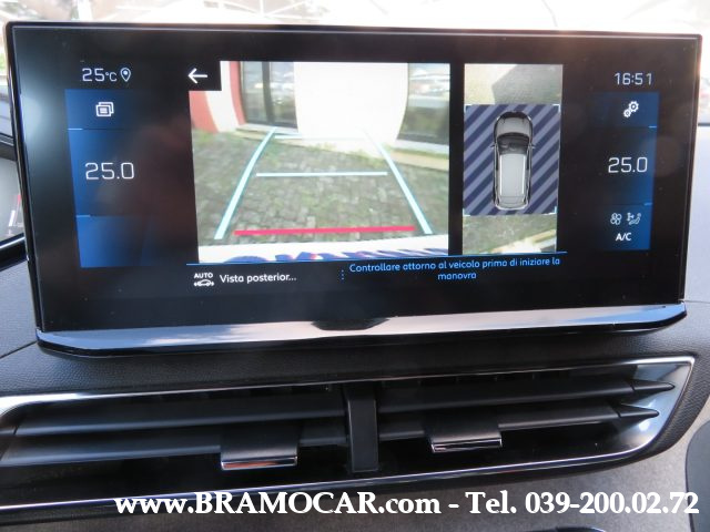 PEUGEOT 3008 usata, con USB