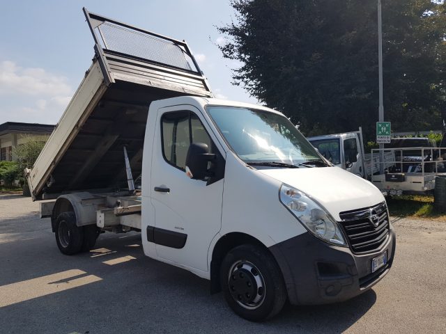 OPEL Movano usata, con Airbag