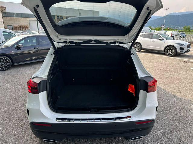 MERCEDES-BENZ GLA 180 usata, con Cruise Control