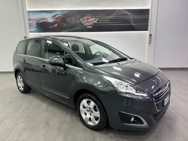 PEUGEOT 5008 usata, con Airbag Passeggero