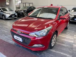 HYUNDAI i20 usata, con Airbag laterali