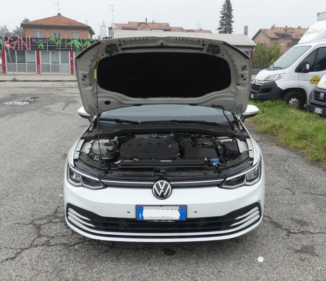 VOLKSWAGEN Golf usata, con Gancio traino