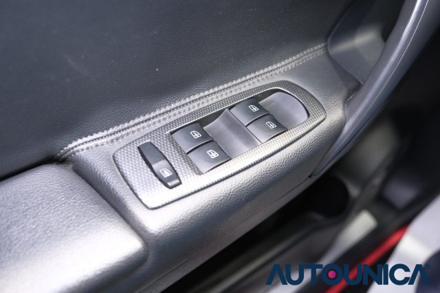 RENAULT Koleos usata, con Airbag testa